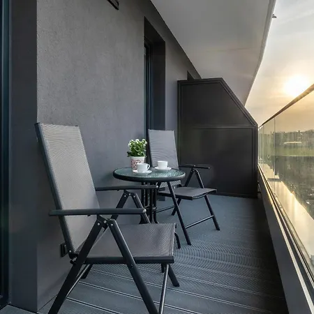 Baltic Marina Residence Studios With Balcony & Pet Friendly By Noclegi Renters Kolobrzeg Exterior photo