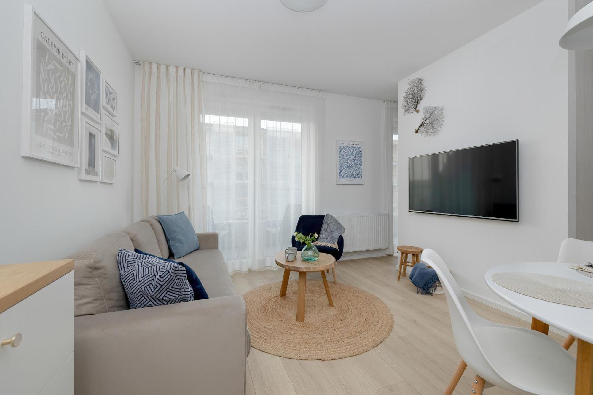 Baltic Marina With Balcony & Pet Friendly By Renters Apartament *