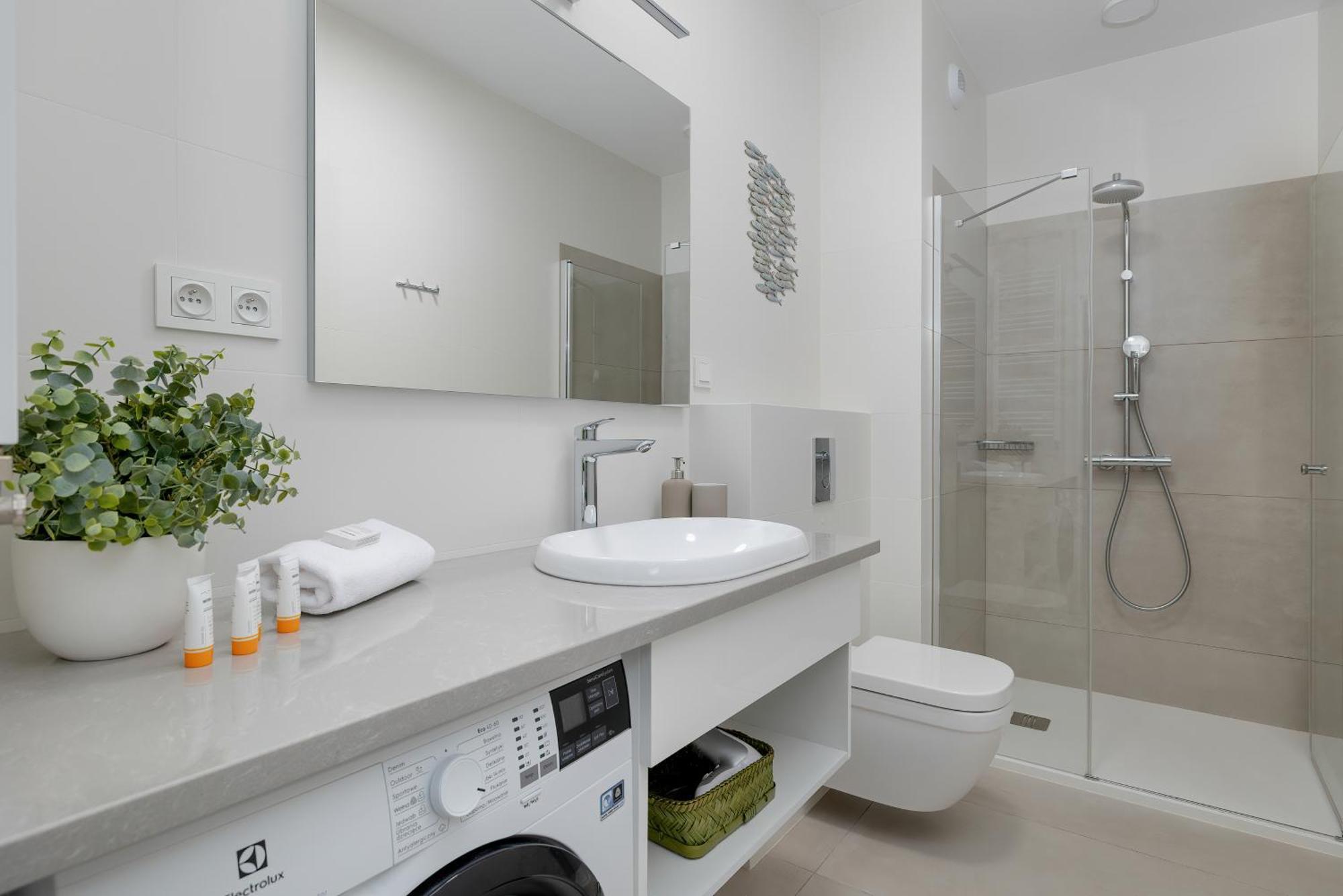 Baltic Marina With Balcony & Pet Friendly By Renters Apartament Kołobrzeg