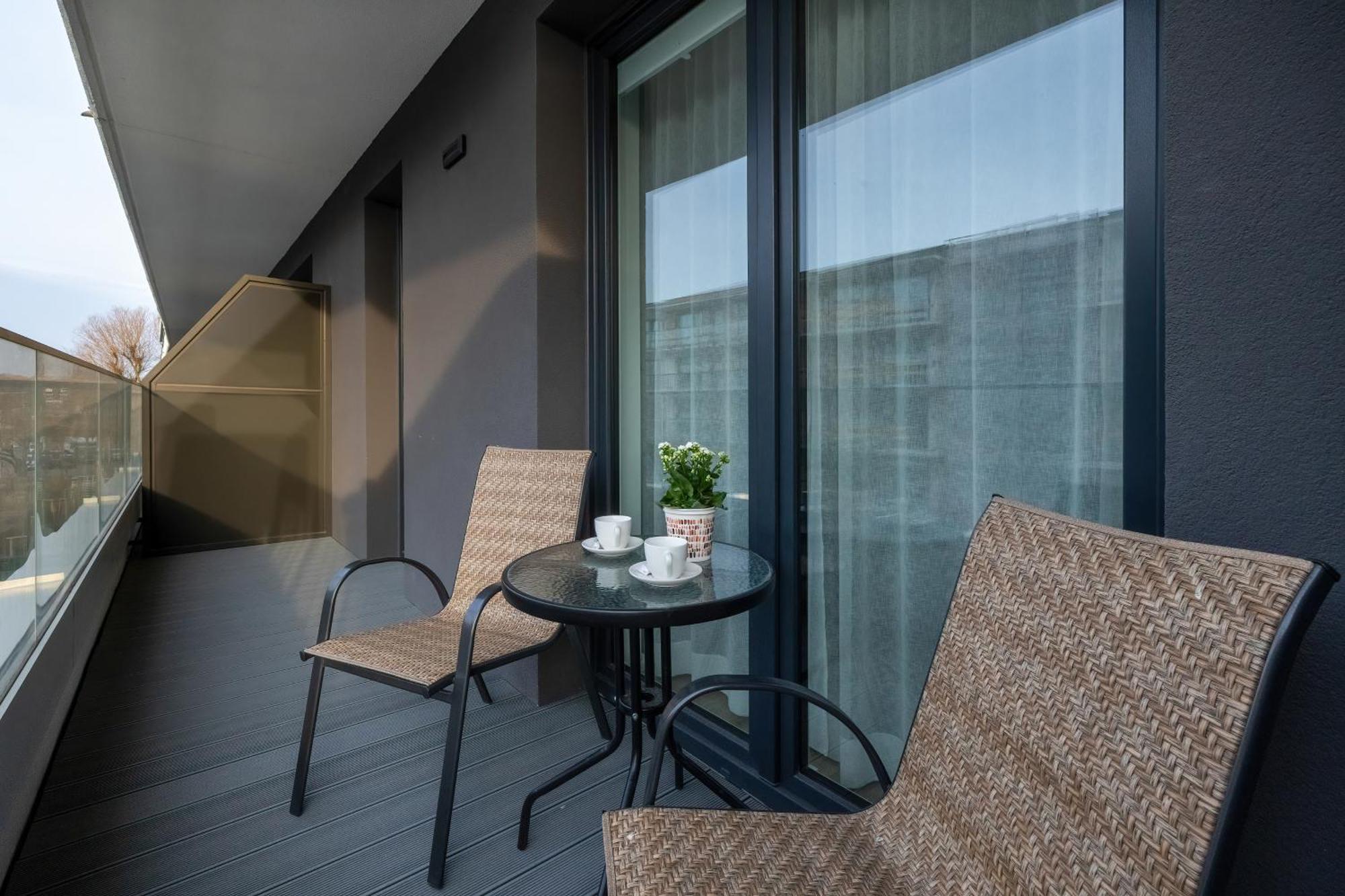 Baltic Marina With Balcony & Pet Friendly By Renters Apartament *
