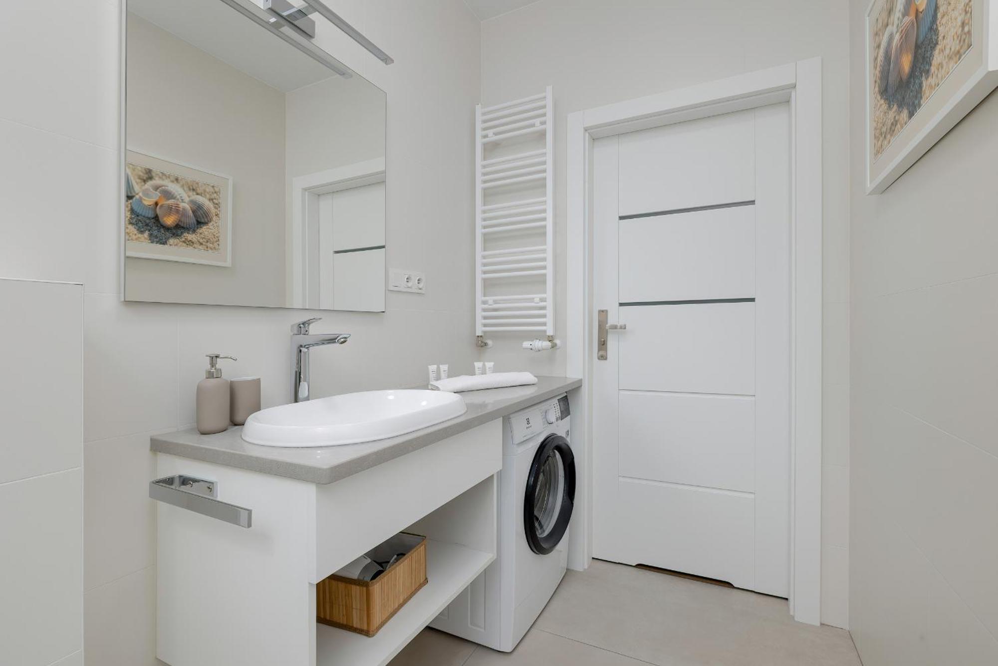 Baltic Marina With Balcony & Pet Friendly By Renters Apartament Kołobrzeg
