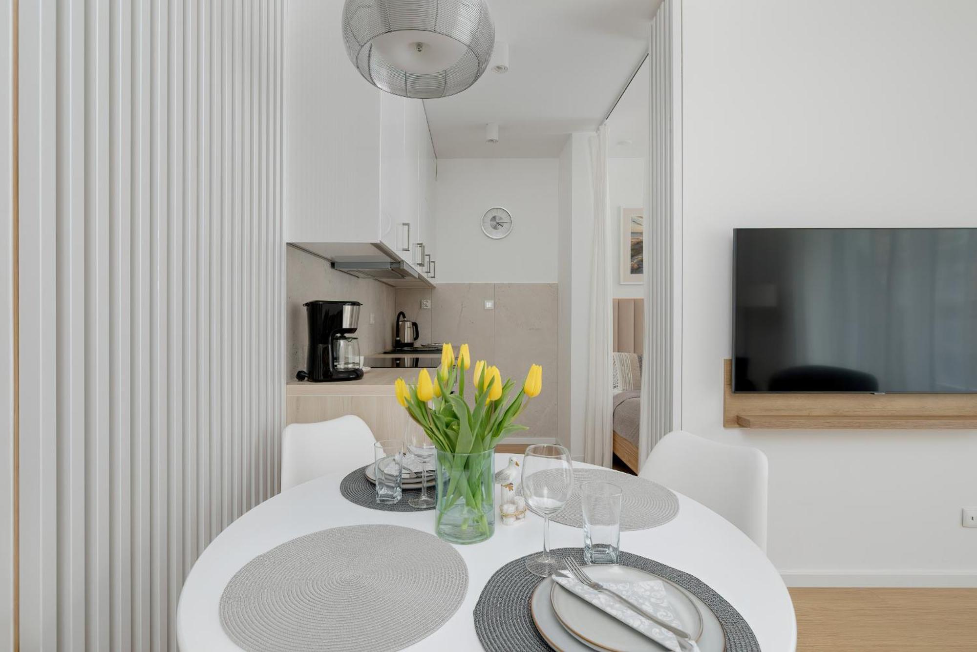 Baltic Marina With Balcony & Pet Friendly By Renters Apartament